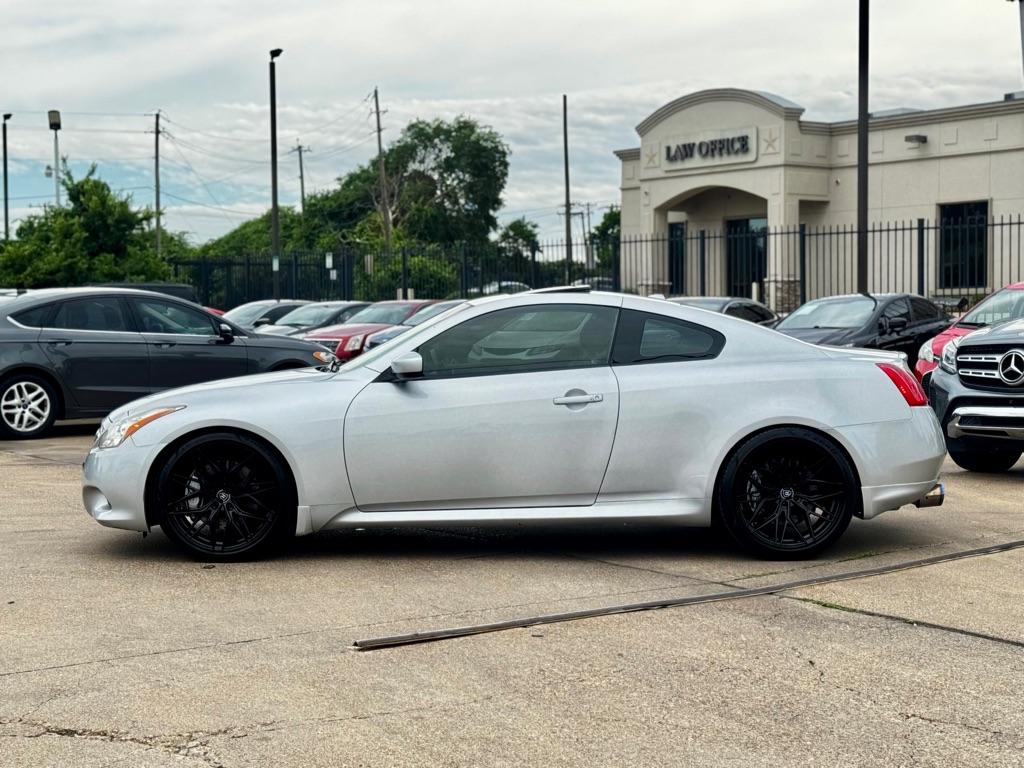 2009 INFINITI G37 BASE