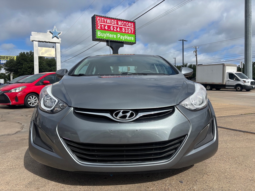 2016 HYUNDAI ELANTRA SE