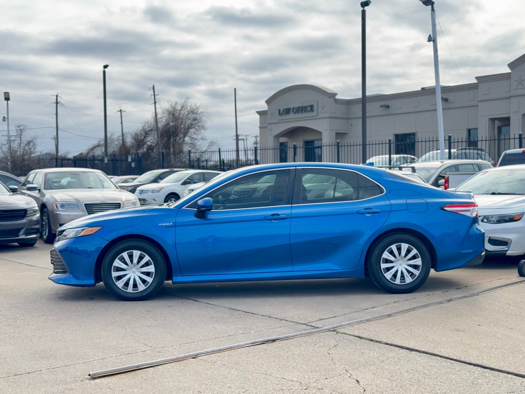 2020 TOYOTA CAMRY LE