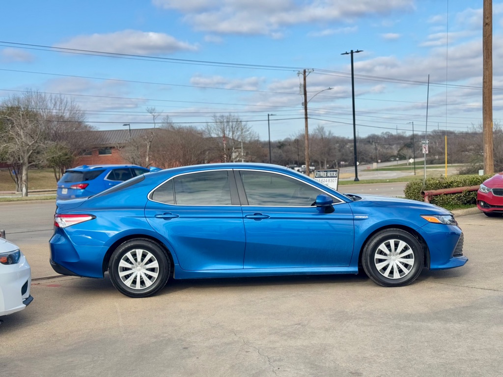 2020 TOYOTA CAMRY LE