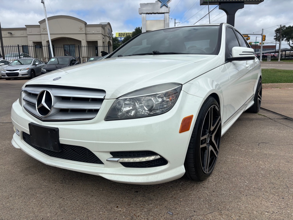 2011 MERCEDES-BENZ C-CLASS C300