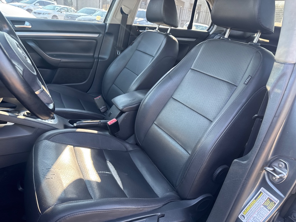 2010 VOLKSWAGEN JETTA SE