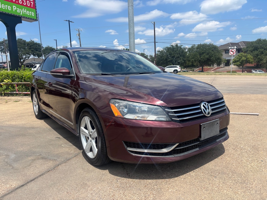 2012 VOLKSWAGEN PASSAT SE