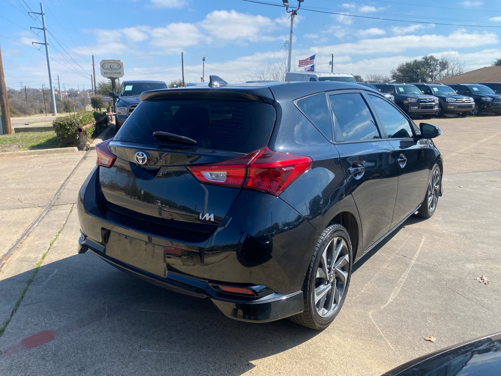 2017 TOYOTA COROLLA IM