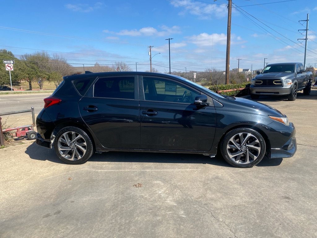 2017 TOYOTA COROLLA IM