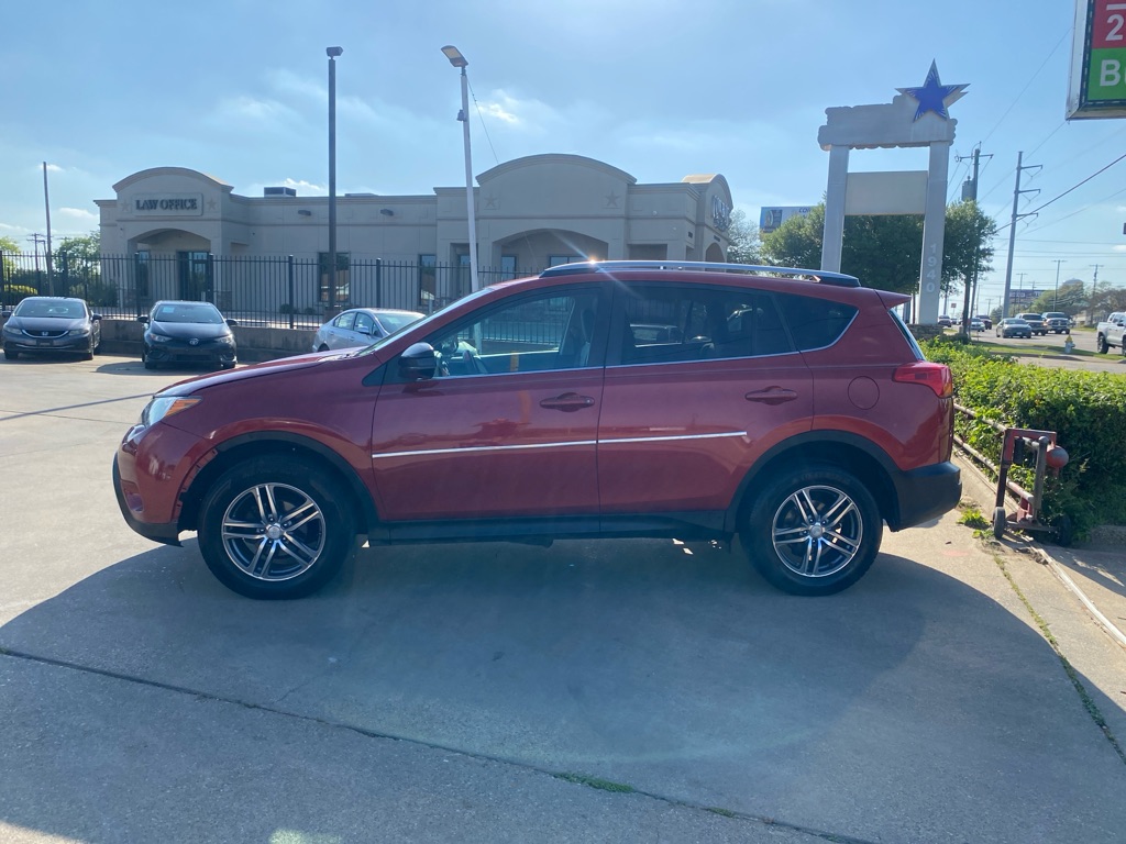 2013 TOYOTA RAV4 LE
