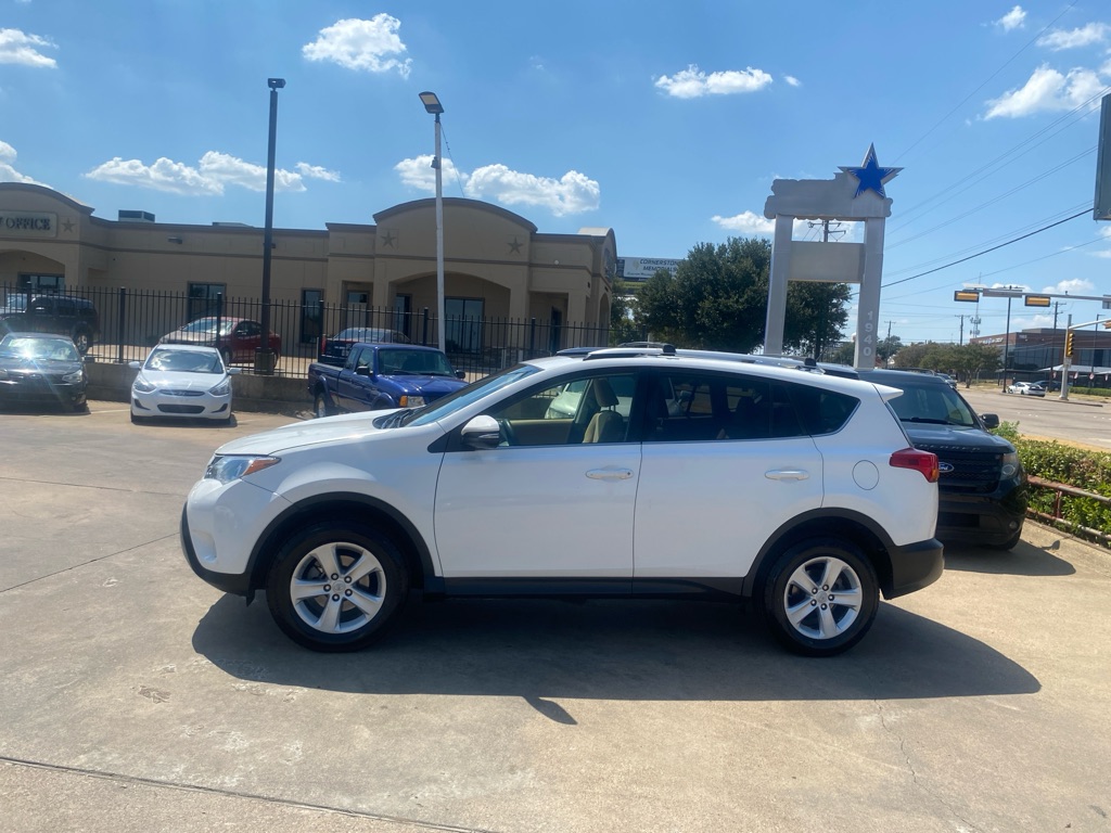 2013 TOYOTA RAV4 XLE