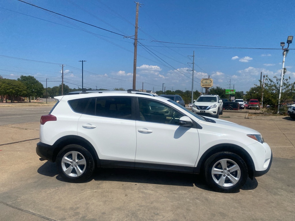 2013 TOYOTA RAV4 XLE