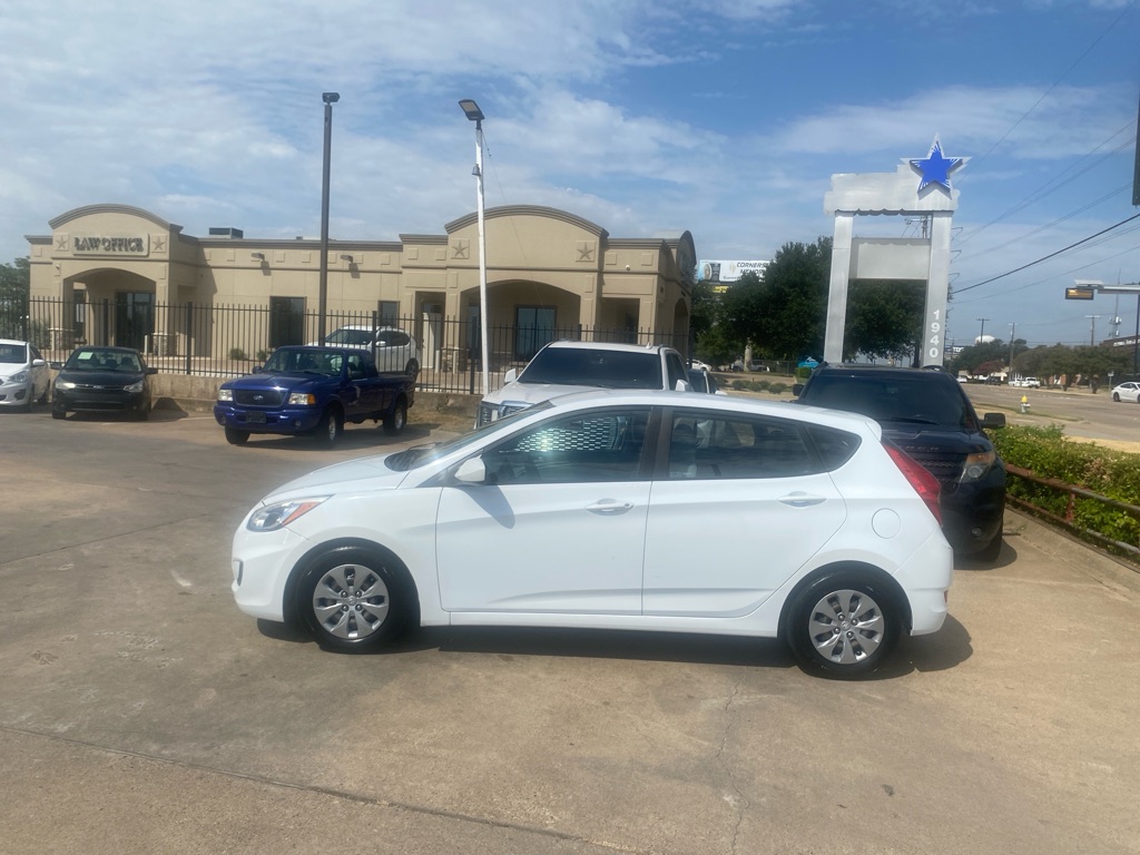 2017 HYUNDAI ACCENT SE